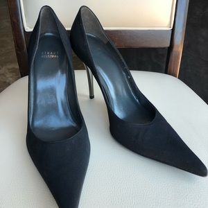 STUART WEITZMAN woman’s black Stiletto pump
